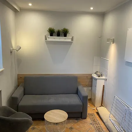 Annaresa Apartment *